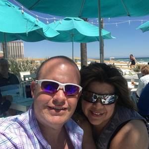 Meet your Posher, Gloria